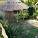 Casa Pescarului La Maxea * ספנטו גאורגה