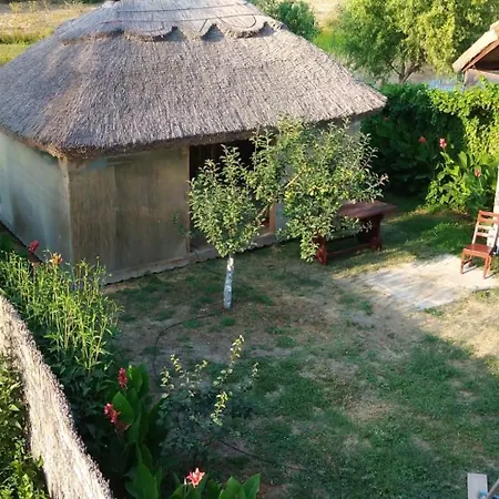 Casa Pescarului La Maxea * Sfantu Gheorghe (Tulcea)